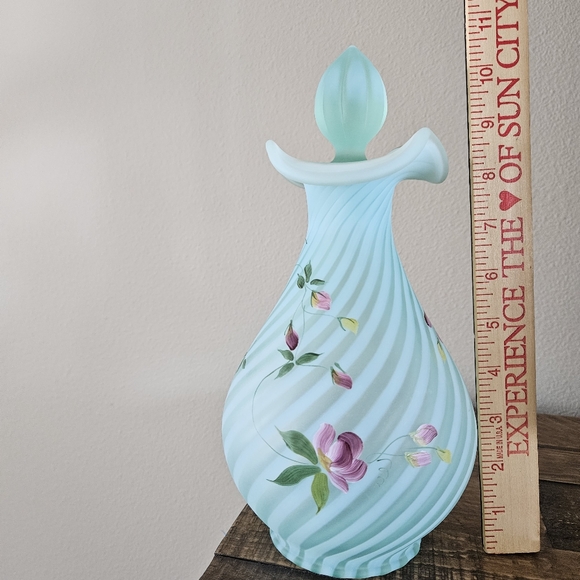 Fenton Sea Mist Green Decanter With Stopper Hand Painted Signed Rare Vtg - Picture 3 of 14